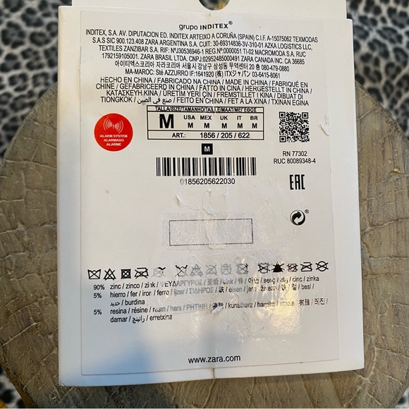 Zara Limited Edition Pink Fish Earrings NWT Goldfish Koi - Picture 7 of 7